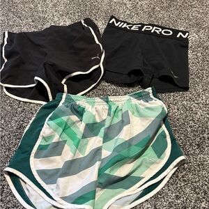 Lot of Women's Black and Green Shorts Trio size small